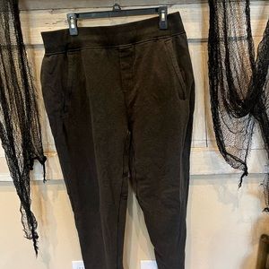 At Ease Jogger black